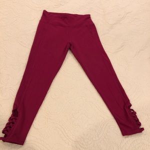 Nine West Crop Leggings  Cranberry Red Medium